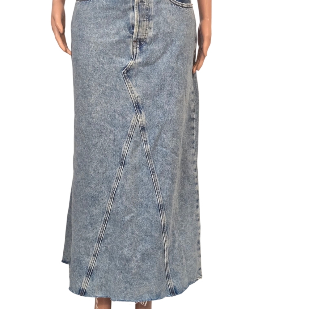 Levi's Denim Maxi Light Med Wash Skirt Sz 30